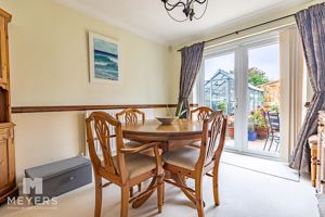 Dining Room- click for photo gallery